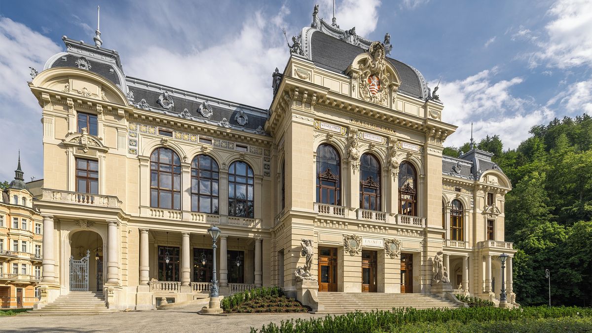 V Císařských lázních se císař nekoupal. Na rozdíl od Gagarina a Jackieho Chana